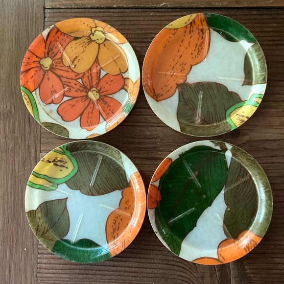 VINTAGE MELAMINE Coaters (4) - Picture 1 of 5